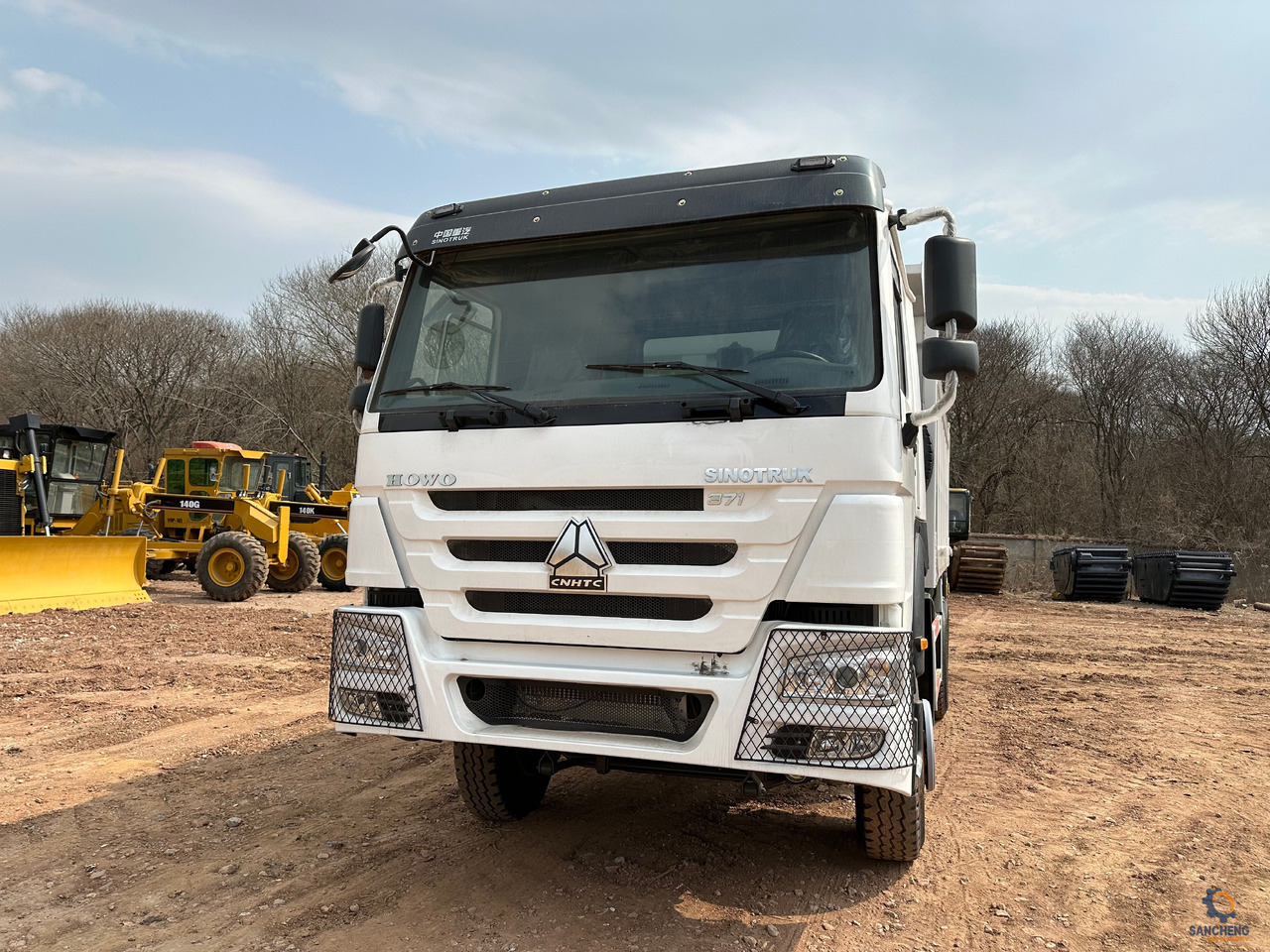 SINOTRUK Howo Dump truck 371 - Sklápěč: obrázek 5 SINOTRUK Howo Dump truck 371 - Sklápěč: obrázek 5