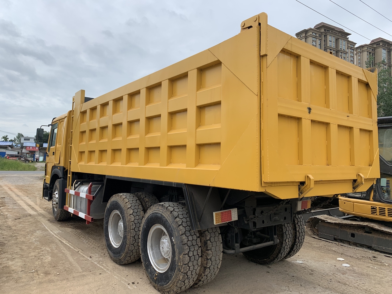 SINOTRUK Howo Dump truck 371 - Sklápěč: obrázek 5 SINOTRUK Howo Dump truck 371 - Sklápěč: obrázek 5