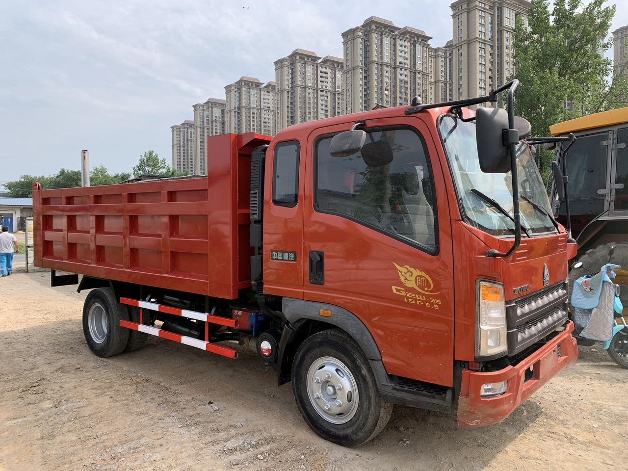 SINOTRUK Howo Dump truck 4x2 - Sklápěč: obrázek 2 SINOTRUK Howo Dump truck 4x2 - Sklápěč: obrázek 2