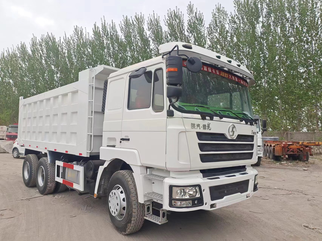 Shacman F3000 Dump Truck - Sklápěč: obrázek 2 Shacman F3000 Dump Truck - Sklápěč: obrázek 2