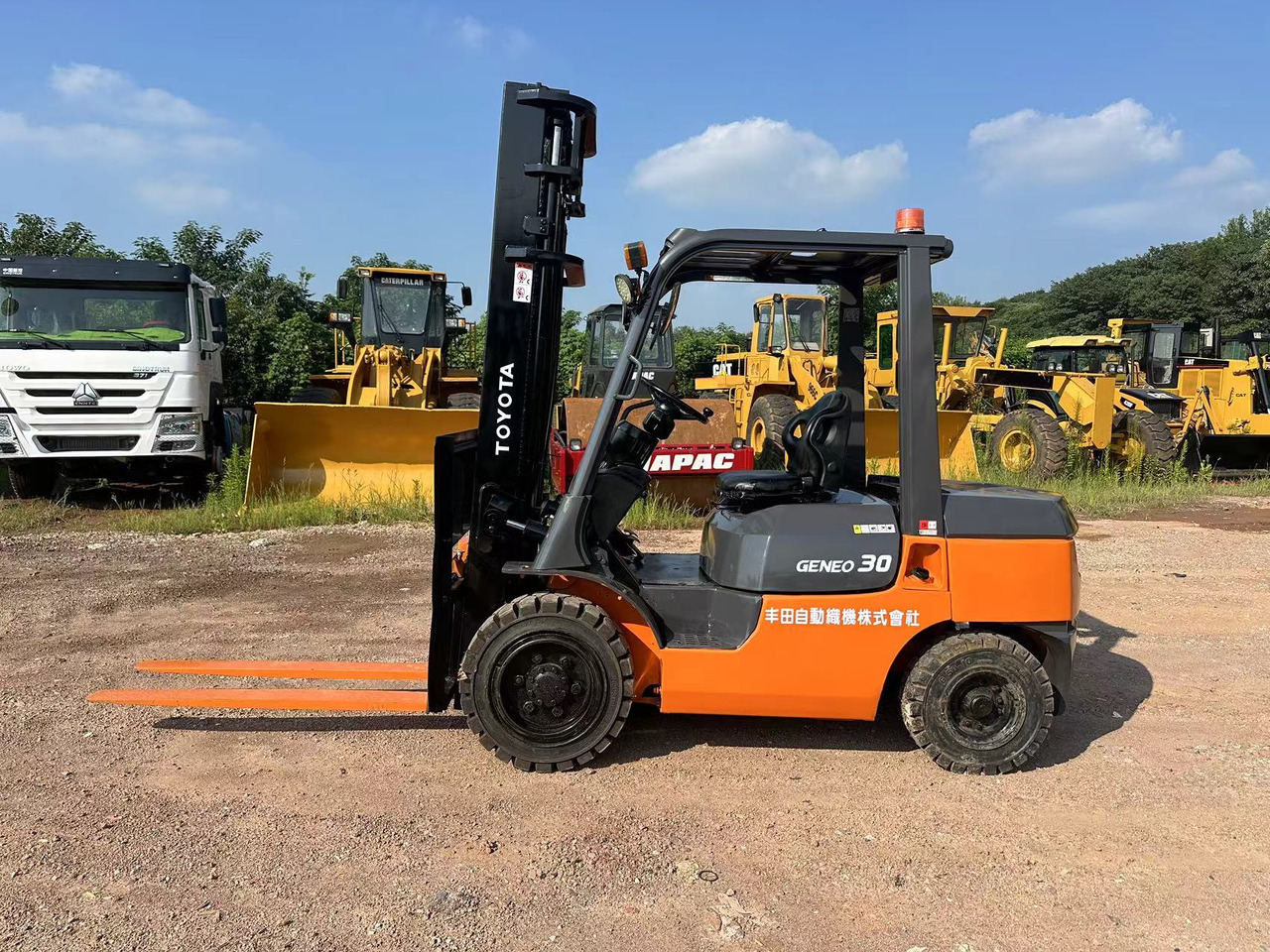TOYOTA GENEO30 forklift - Dieselový vysokozdvižný vozík: obrázek 4 TOYOTA GENEO30 forklift - Dieselový vysokozdvižný vozík: obrázek 4