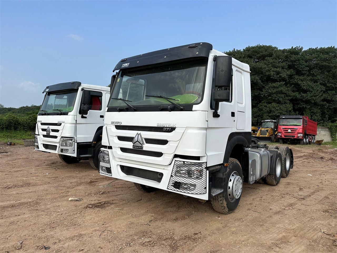 SINOTRUK HOWO 371 Tractor 6X4 - Tahač: obrázek 1 SINOTRUK HOWO 371 Tractor 6X4 - Tahač: obrázek 1