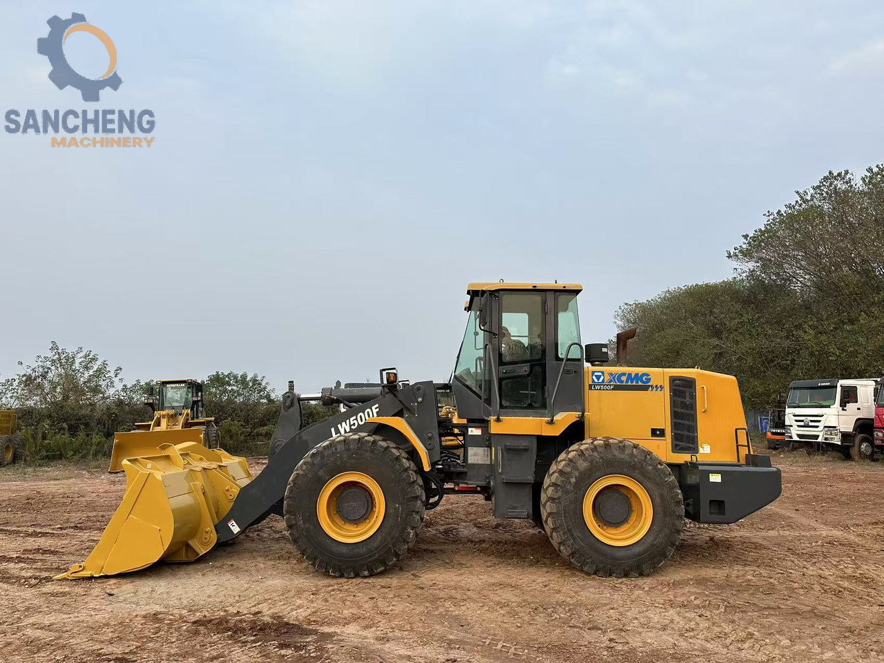 XCMG LW500F - Kolový nakladač: obrázek 1 XCMG LW500F - Kolový nakladač: obrázek 1