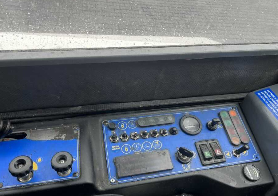 Průmyslový zametací stroj Dulevo 100BK: obrázek 6