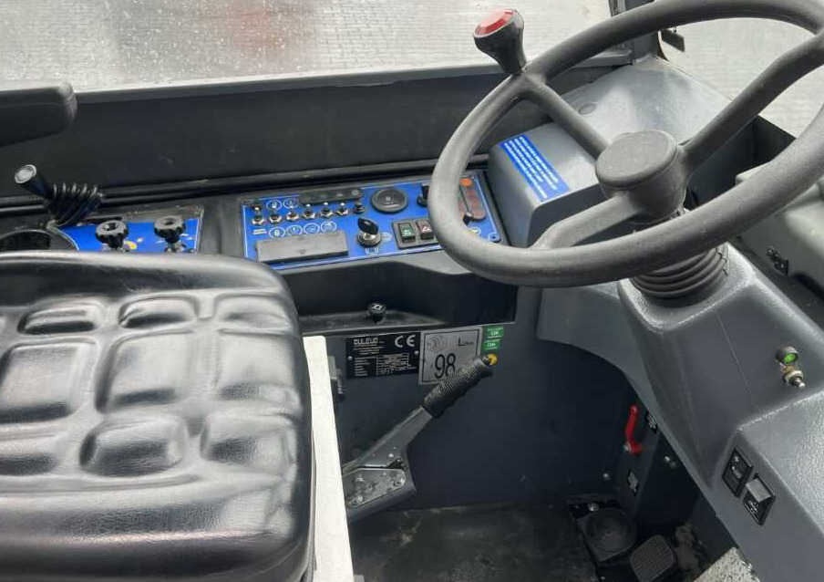 Průmyslový zametací stroj Dulevo 100BK: obrázek 7