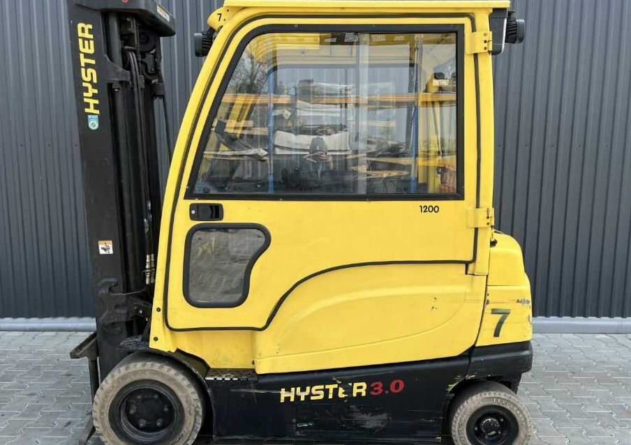 Hyster J3.0XN - Elektrický vysokozdvižný vozík: obrázek 2 Hyster J3.0XN - Elektrický vysokozdvižný vozík: obrázek 2