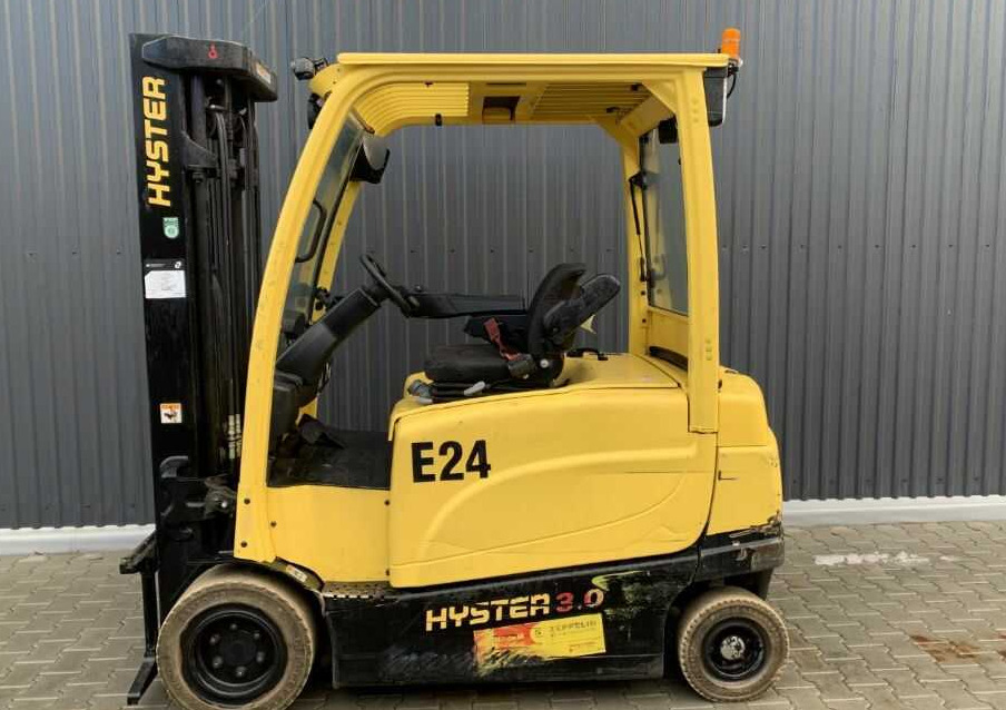 Hyster J3.0XN - Elektrický vysokozdvižný vozík: obrázek 1 Hyster J3.0XN - Elektrický vysokozdvižný vozík: obrázek 1