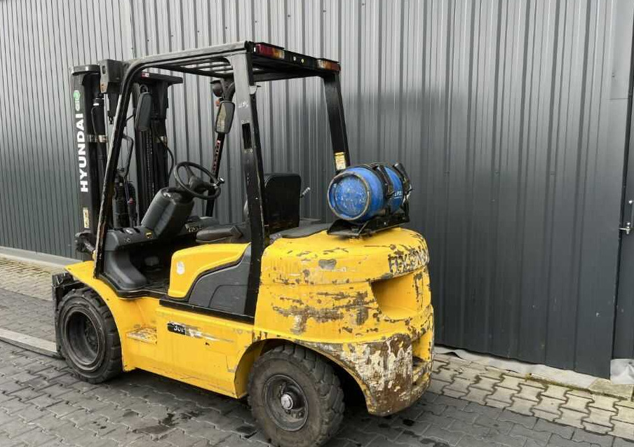 Hyundai 30L-7 - Plynový vysokozdvižný vozík: obrázek 3 Hyundai 30L-7 - Plynový vysokozdvižný vozík: obrázek 3