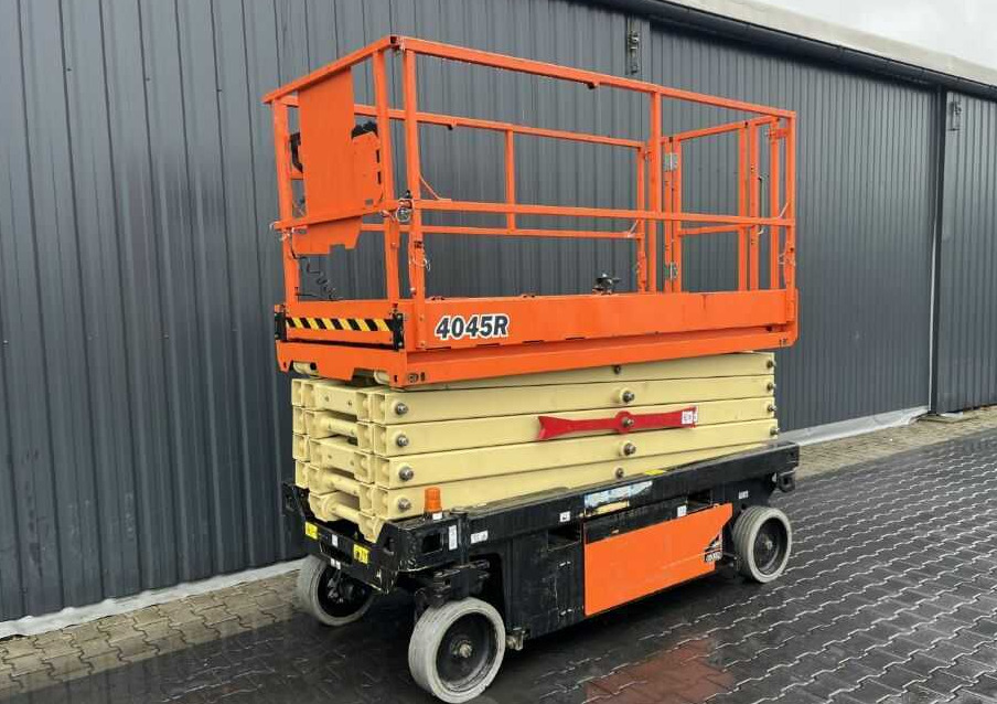 JLG 4045R - Nůžková plošina: obrázek 1 JLG 4045R - Nůžková plošina: obrázek 1