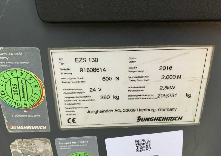 Jungheinrich EZS130 - Elektrický tahač: obrázek 4 Jungheinrich EZS130 - Elektrický tahač: obrázek 4