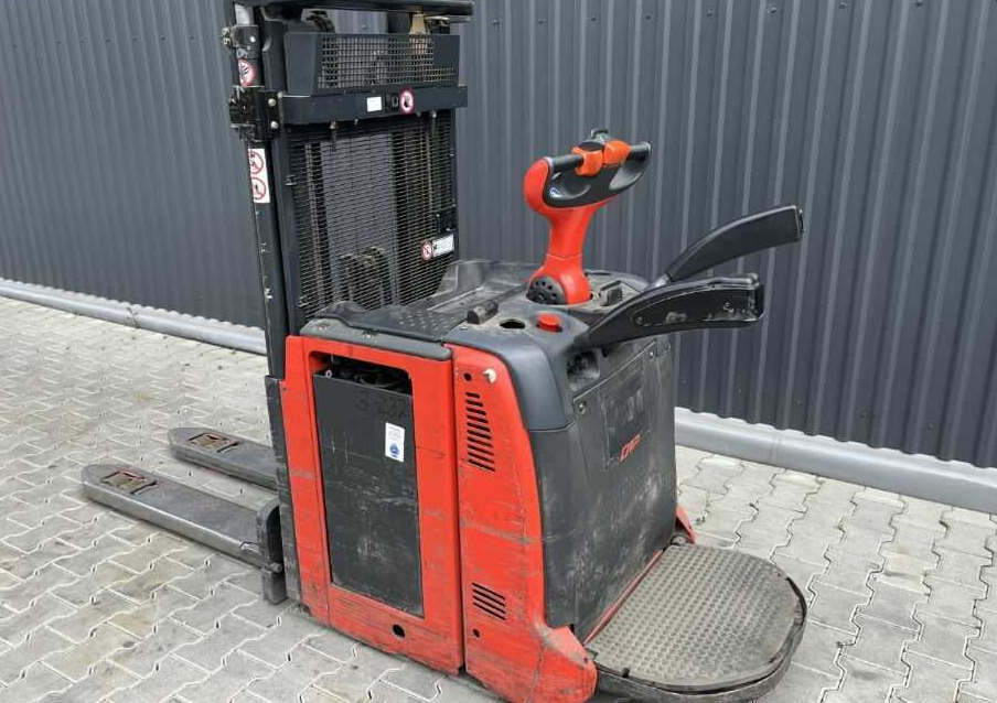 Linde D12AP - Stohovací vozík: obrázek 1 Linde D12AP - Stohovací vozík: obrázek 1