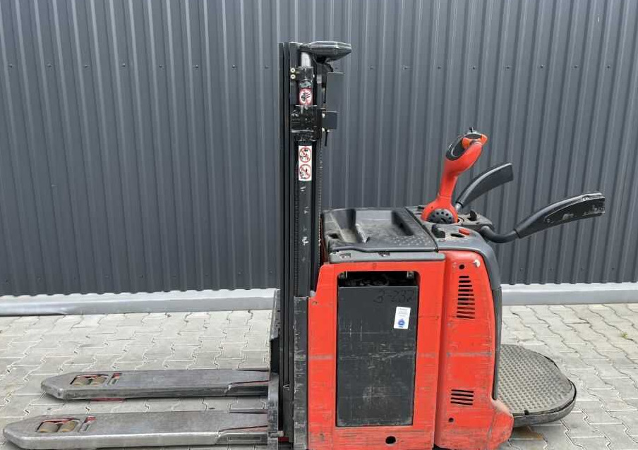 Linde D12AP - Stohovací vozík: obrázek 2 Linde D12AP - Stohovací vozík: obrázek 2