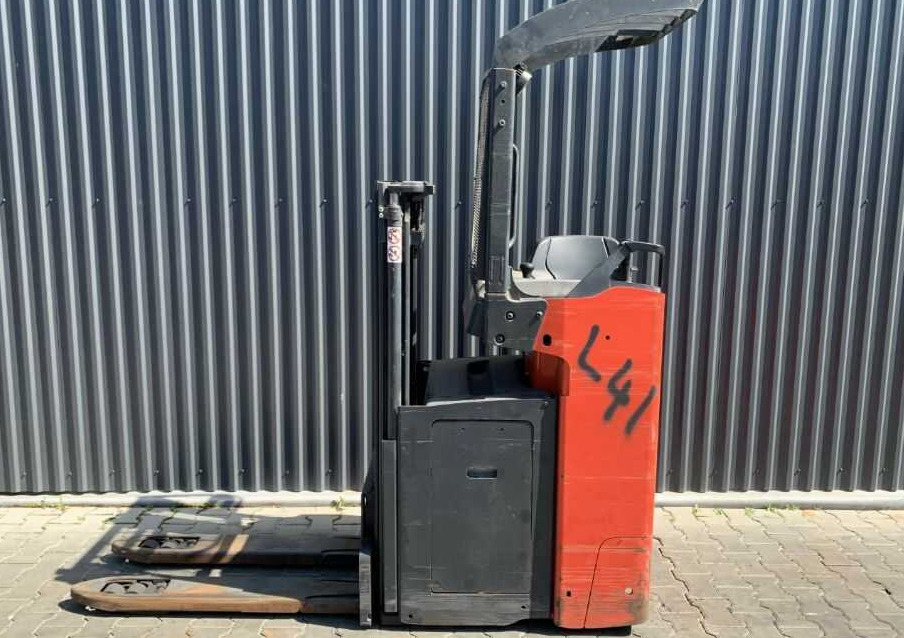 Linde D12S - Stohovací vozík: obrázek 2 Linde D12S - Stohovací vozík: obrázek 2