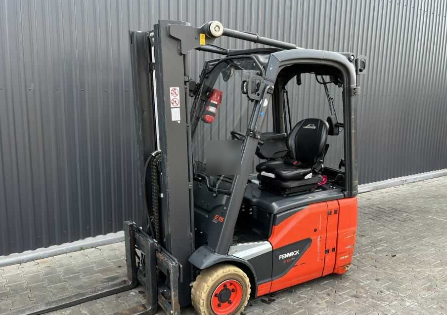Linde E15-02 - Elektrický vysokozdvižný vozík: obrázek 1 Linde E15-02 - Elektrický vysokozdvižný vozík: obrázek 1