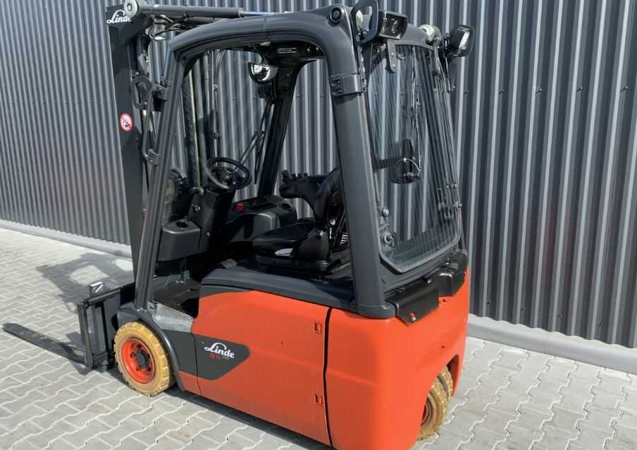 Linde E16-02 - Elektrický vysokozdvižný vozík: obrázek 2 Linde E16-02 - Elektrický vysokozdvižný vozík: obrázek 2