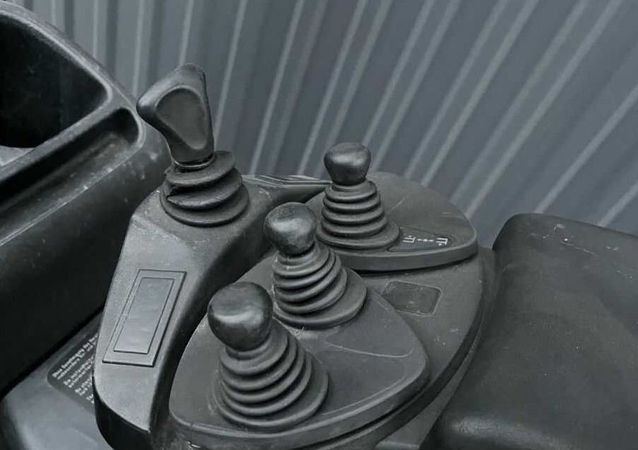 Linde E16C-01 - Elektrický vysokozdvižný vozík: obrázek 2 Linde E16C-01 - Elektrický vysokozdvižný vozík: obrázek 2