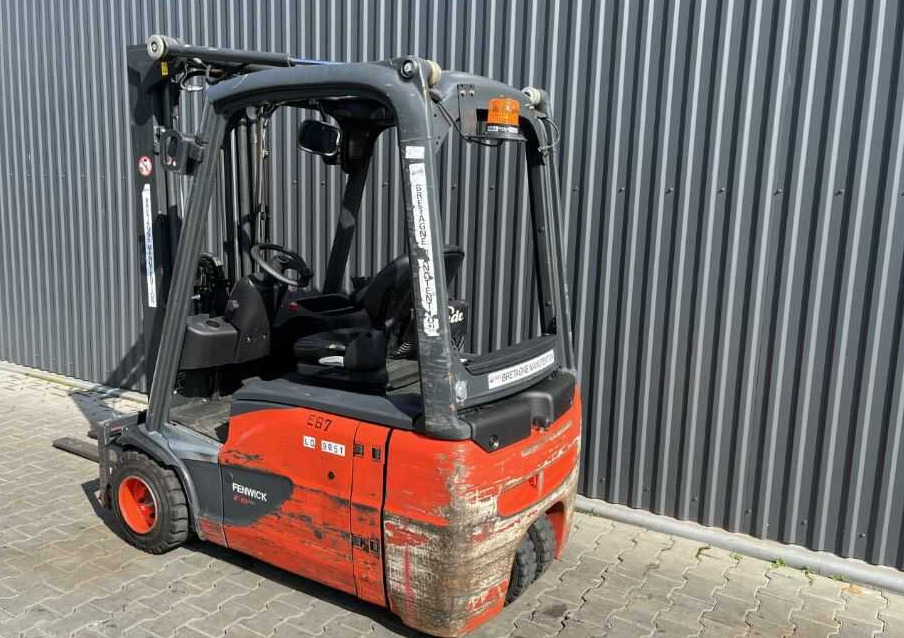 Linde E18-02 - Elektrický vysokozdvižný vozík: obrázek 3 Linde E18-02 - Elektrický vysokozdvižný vozík: obrázek 3