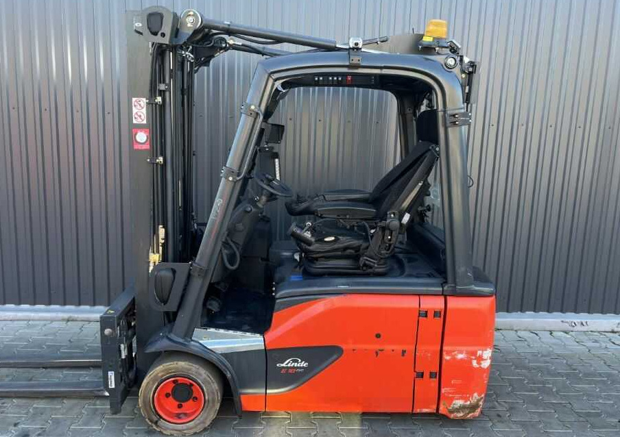 Linde E18L-02 - Elektrický vysokozdvižný vozík: obrázek 2 Linde E18L-02 - Elektrický vysokozdvižný vozík: obrázek 2