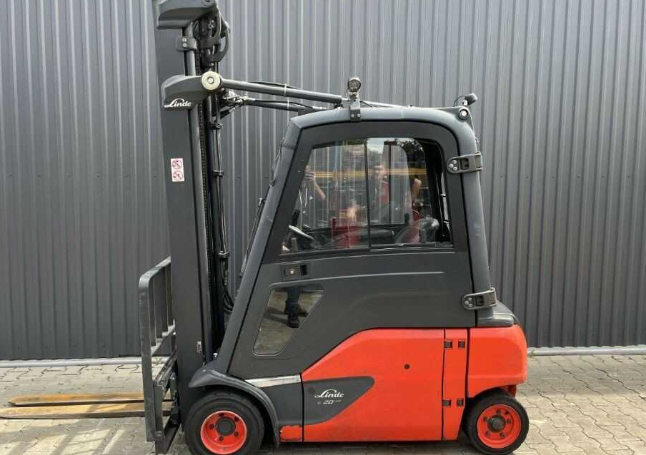 Linde E20PL-02 - Elektrický vysokozdvižný vozík: obrázek 2 Linde E20PL-02 - Elektrický vysokozdvižný vozík: obrázek 2
