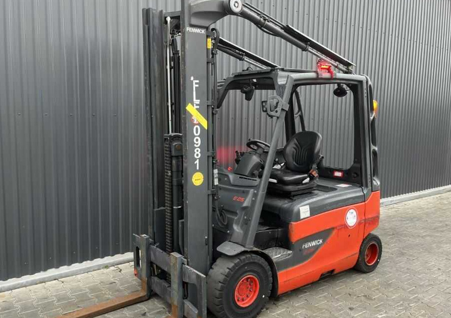 Linde E25L-01 - Elektrický vysokozdvižný vozík: obrázek 1 Linde E25L-01 - Elektrický vysokozdvižný vozík: obrázek 1