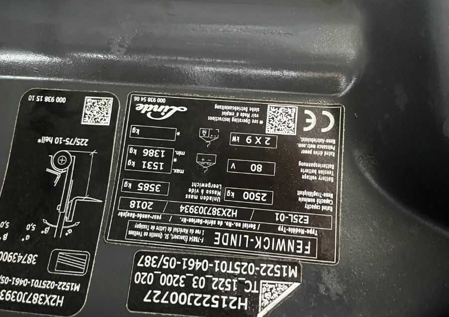 Linde E25L-01 - Elektrický vysokozdvižný vozík: obrázek 4 Linde E25L-01 - Elektrický vysokozdvižný vozík: obrázek 4