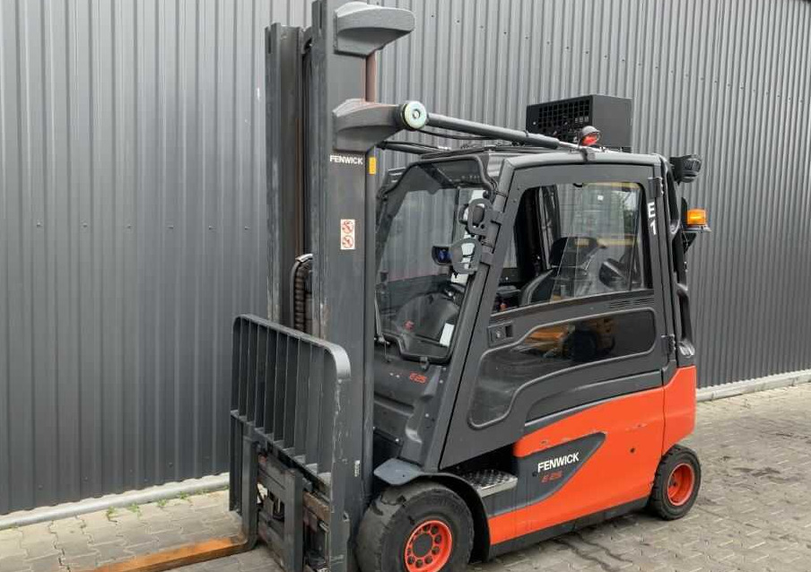 Linde E25L-02 - Elektrický vysokozdvižný vozík: obrázek 1 Linde E25L-02 - Elektrický vysokozdvižný vozík: obrázek 1