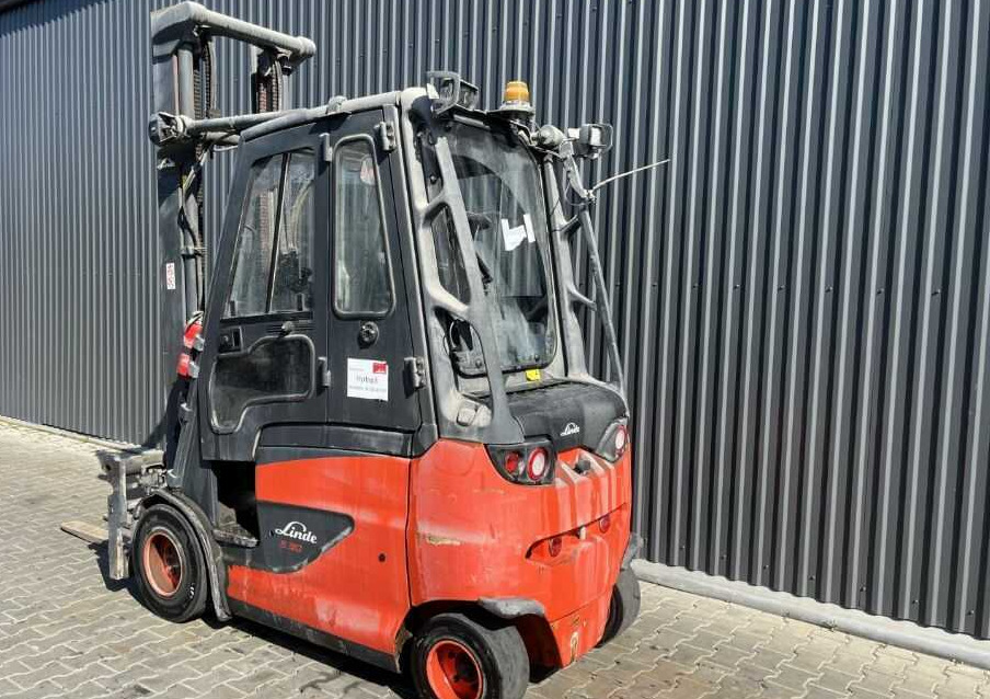 Linde E30H-01/600 - Elektrický vysokozdvižný vozík: obrázek 3 Linde E30H-01/600 - Elektrický vysokozdvižný vozík: obrázek 3