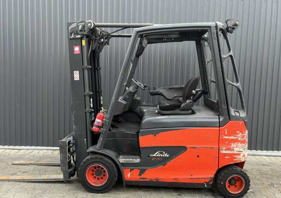 Linde E30H-01/600 - Elektrický vysokozdvižný vozík: obrázek 2 Linde E30H-01/600 - Elektrický vysokozdvižný vozík: obrázek 2