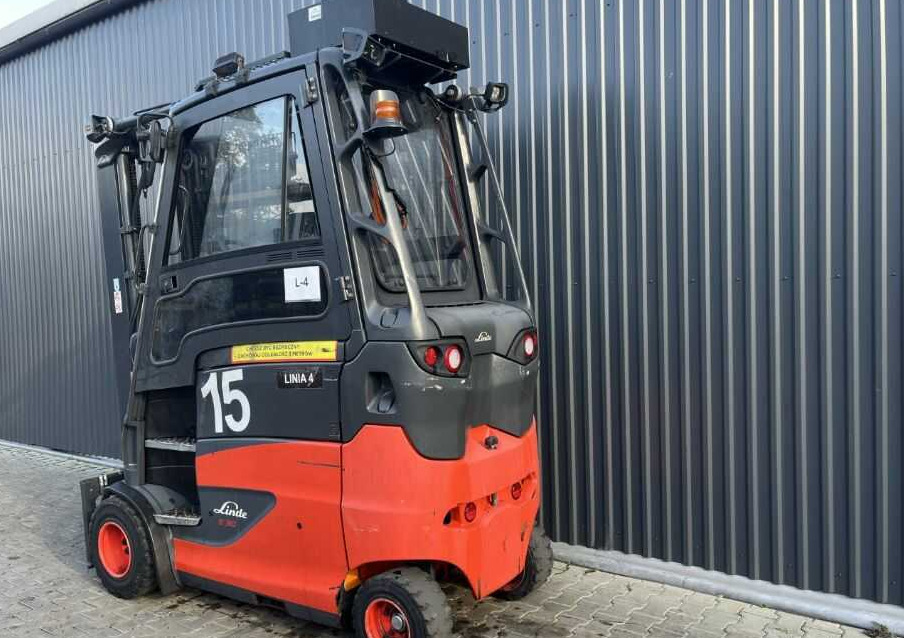 Linde E30HL-01/600 - Elektrický vysokozdvižný vozík: obrázek 3 Linde E30HL-01/600 - Elektrický vysokozdvižný vozík: obrázek 3