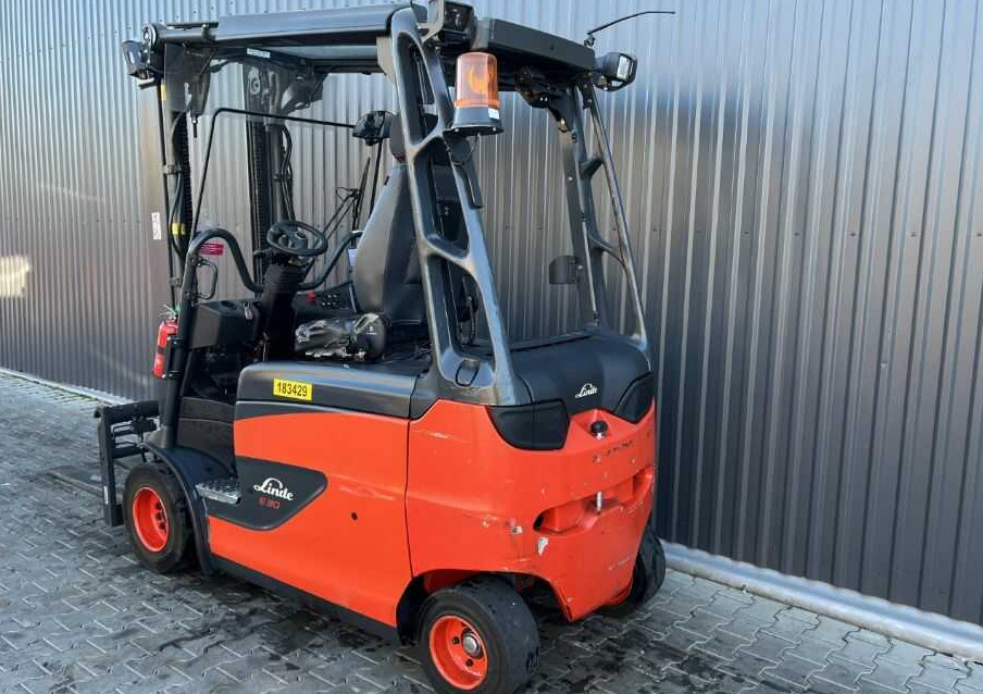 Linde E30RHL/600 - Elektrický vysokozdvižný vozík: obrázek 3 Linde E30RHL/600 - Elektrický vysokozdvižný vozík: obrázek 3