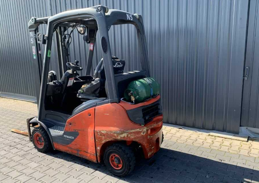 Linde H14T-01 - Plynový vysokozdvižný vozík: obrázek 3 Linde H14T-01 - Plynový vysokozdvižný vozík: obrázek 3