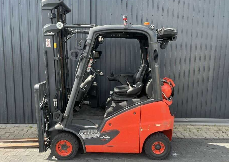 Linde H16T-01 - Plynový vysokozdvižný vozík: obrázek 2 Linde H16T-01 - Plynový vysokozdvižný vozík: obrázek 2