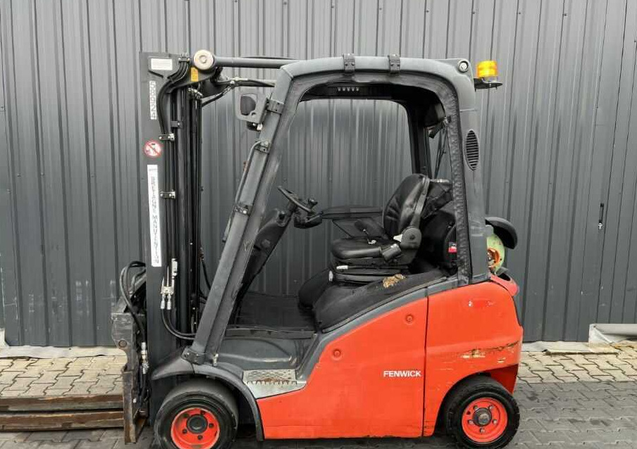 Linde H18T-01 - Plynový vysokozdvižný vozík: obrázek 2 Linde H18T-01 - Plynový vysokozdvižný vozík: obrázek 2