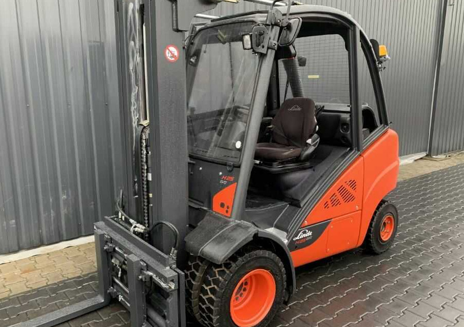 Linde H25T-02/600 - Plynový vysokozdvižný vozík: obrázek 3 Linde H25T-02/600 - Plynový vysokozdvižný vozík: obrázek 3