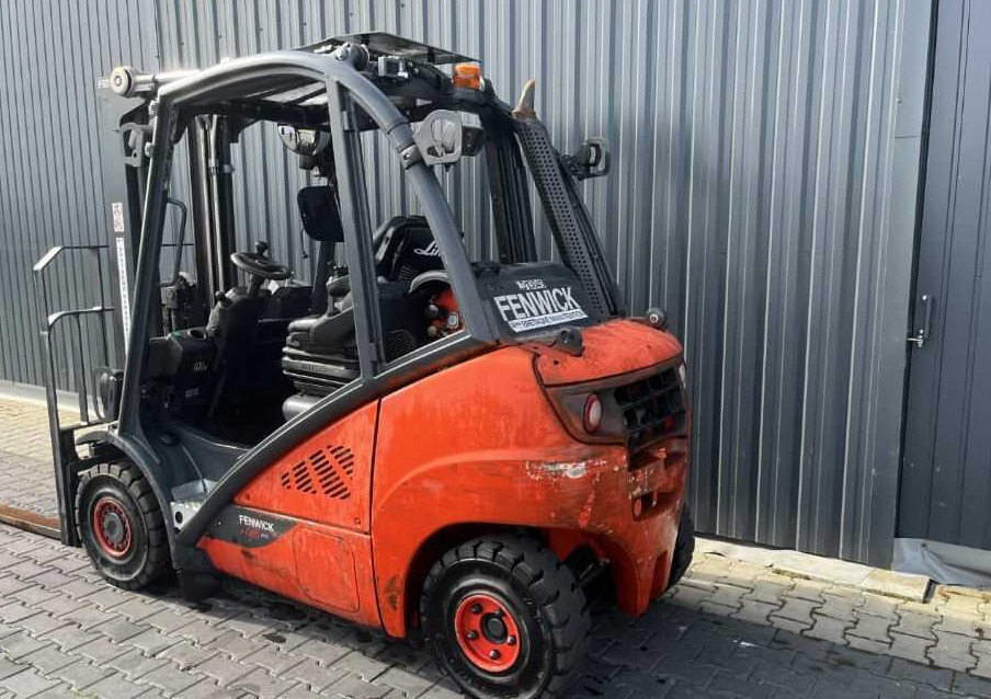 Linde H25T-02 - Plynový vysokozdvižný vozík: obrázek 3 Linde H25T-02 - Plynový vysokozdvižný vozík: obrázek 3