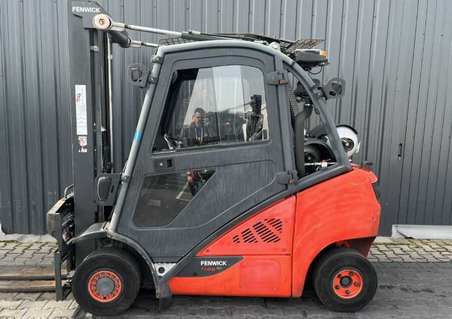 Linde H25T-02 - Plynový vysokozdvižný vozík: obrázek 2 Linde H25T-02 - Plynový vysokozdvižný vozík: obrázek 2