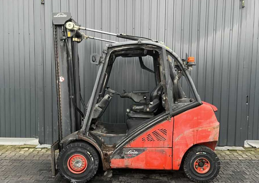 Linde H30D-02 - Dieselový vysokozdvižný vozík: obrázek 2 Linde H30D-02 - Dieselový vysokozdvižný vozík: obrázek 2