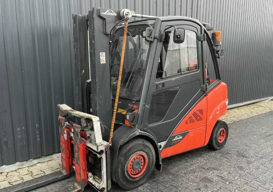 Linde H30T-02 - Plynový vysokozdvižný vozík: obrázek 1 Linde H30T-02 - Plynový vysokozdvižný vozík: obrázek 1