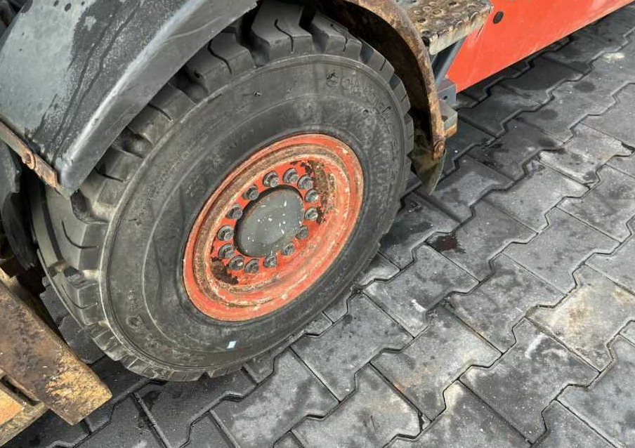 Dieselový vysokozdvižný vozík Linde H35D-01: obrázek 10 Dieselový vysokozdvižný vozík Linde H35D-01: obrázek 10