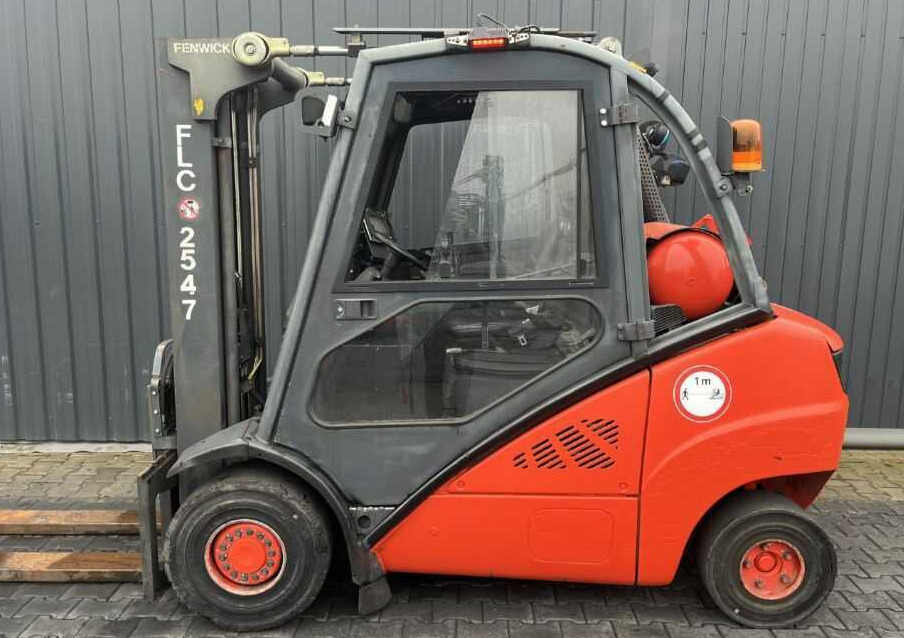 Linde H35T-01 - Plynový vysokozdvižný vozík: obrázek 2 Linde H35T-01 - Plynový vysokozdvižný vozík: obrázek 2