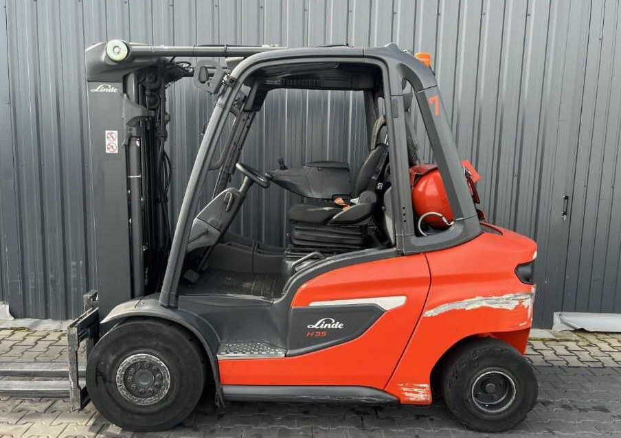 Linde H35T-01 - Plynový vysokozdvižný vozík: obrázek 2 Linde H35T-01 - Plynový vysokozdvižný vozík: obrázek 2