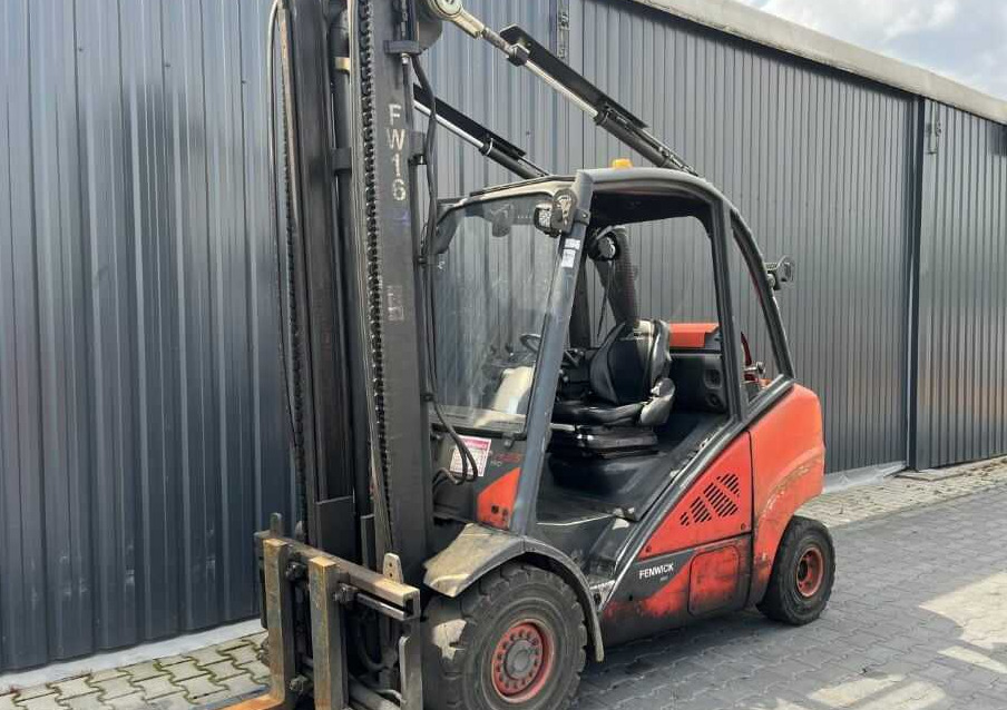 Linde H35T-02 - Plynový vysokozdvižný vozík: obrázek 3 Linde H35T-02 - Plynový vysokozdvižný vozík: obrázek 3