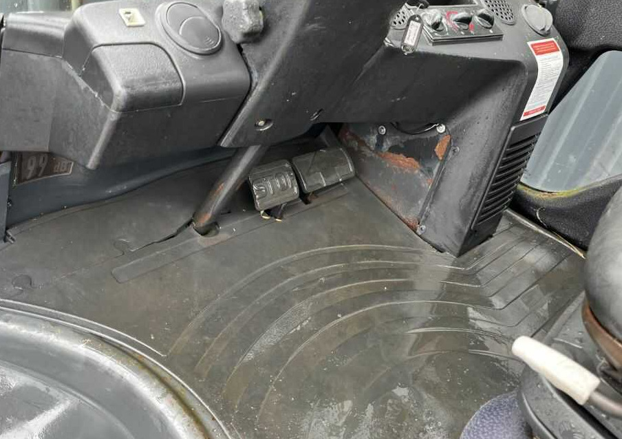 Dieselový vysokozdvižný vozík Linde H40D-01: obrázek 9 Dieselový vysokozdvižný vozík Linde H40D-01: obrázek 9