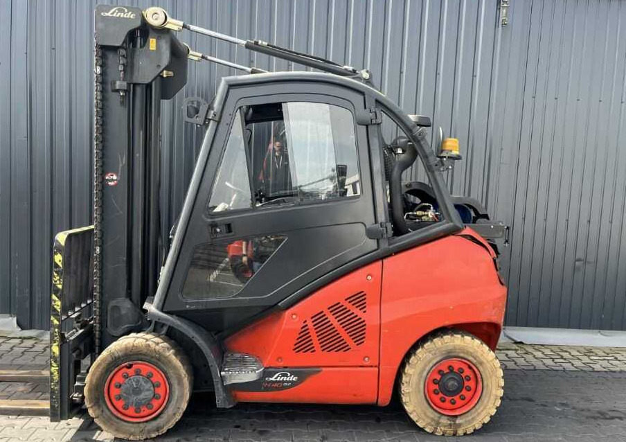 Linde H40T-02 - Plynový vysokozdvižný vozík: obrázek 2 Linde H40T-02 - Plynový vysokozdvižný vozík: obrázek 2