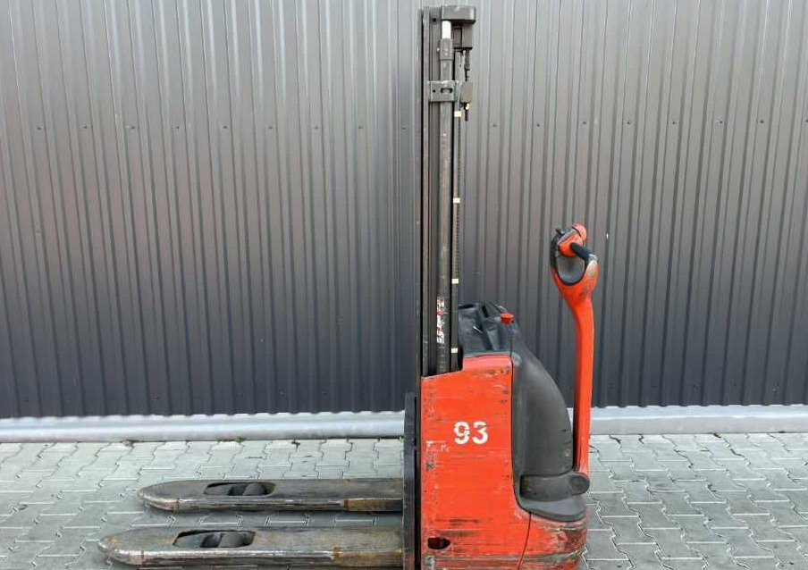 Linde L12 - Stohovací vozík: obrázek 1 Linde L12 - Stohovací vozík: obrázek 1