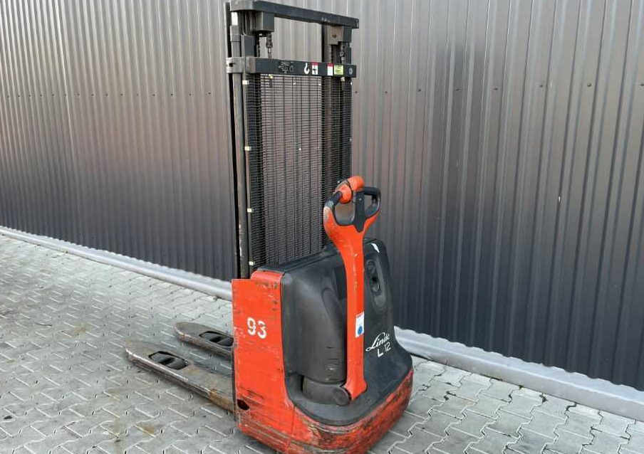 Linde L12 - Stohovací vozík: obrázek 2 Linde L12 - Stohovací vozík: obrázek 2