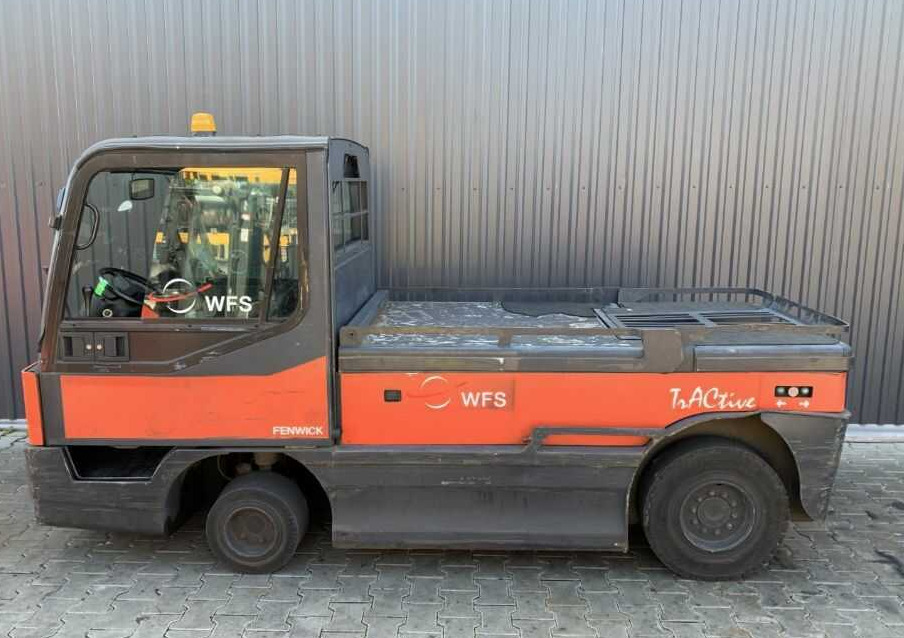 Linde P250 - Elektrický tahač: obrázek 2 Linde P250 - Elektrický tahač: obrázek 2