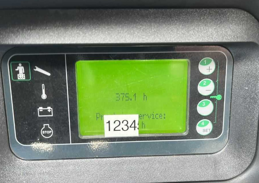 Linde P30 - Elektrický tahač: obrázek 5 Linde P30 - Elektrický tahač: obrázek 5