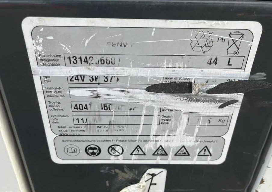 Linde P30 - Elektrický tahač: obrázek 2 Linde P30 - Elektrický tahač: obrázek 2