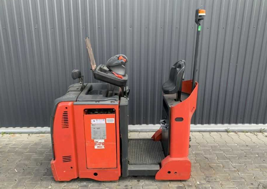Linde P30C - Elektrický tahač: obrázek 2 Linde P30C - Elektrický tahač: obrázek 2